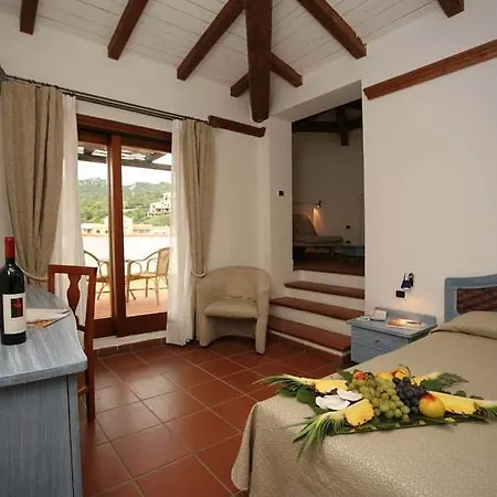 Palumbalza Ξενοδοχείο 4*